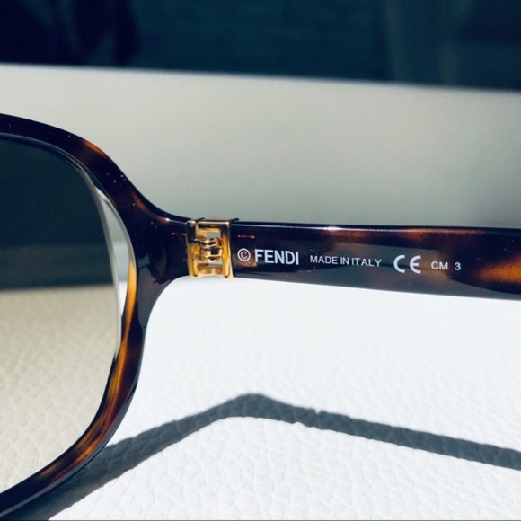 New FENDI Brown Oval Gradient Lens Sunglasses - Picture 4 of 14